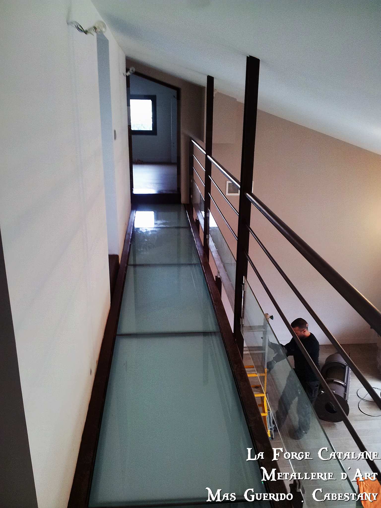 Passerelle garde corps vitre  lisses horizontale forge catalane 3.jpg